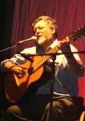 Sergio Reyes en el Teatro Municipal de Punta Arenas, Sept.8, 2003